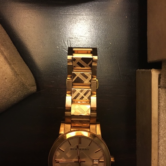 Authentic Burberry Watch - Picture 2 of 6